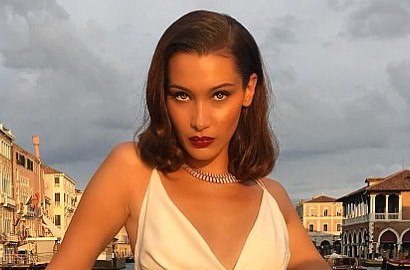 Mainkan Senjata Tajam, Bella Hadid Umbar Belahan Dada Terlalu Ekstrem