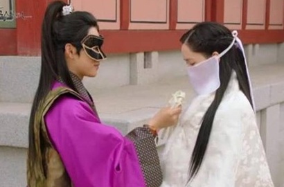 Siwan Berhasil Cegah Yoona Dinikahi Kakak Hong Jong Hyun di 'King in Love'?