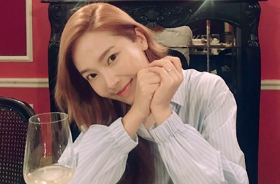 Fans Dapati Truk Iklan Jessica Parkir di Depan Gedung-Gedung SM