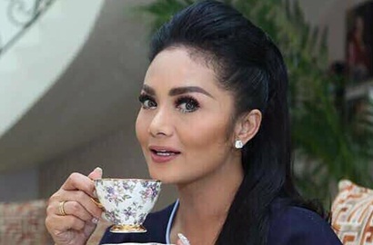 Sempat Kritik Gaya Pacaran Aurel, Krisdayanti Sedih Malah Dibilang 'Mimi Cerewet'?