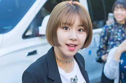 Bergaya Maskulin,Foto Ini Bikin Chaeyoung Twice Banjir Pujian