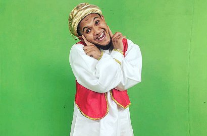 Unggah Video Promo Ini, Caisar Memang Nyaman Joget di 'Pesbukers'?