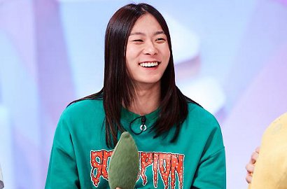 Punya Rambut Panjang, Jang Moon Bok Curhat Sering Dikira Cewek