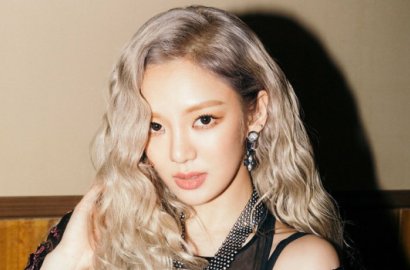 Pamer Album 'The War' Bertanda Tangan EXO, Hyoyeon SNSD Sindir Junior Lainnya?
