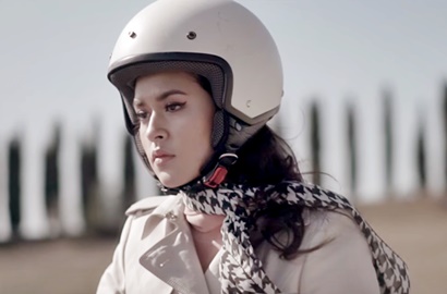 Makin Cantik, Raisa Kembali Bikin Patah Hati di Video Klip 'Usai Di Sini'