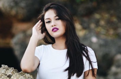 Aurel Hermansyah Tampil Seksi Jadi DJ, Netter: Gini Kelakuan Anak Anggota DPR?