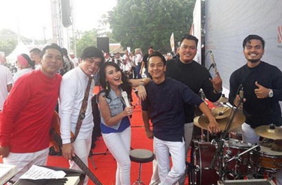 Beredar Video Ayu Ting Ting Joget Hot Bareng Pria Jogja, Netter: Katanya Gak Bisa Goyang