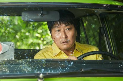 Raih 8 Juta Penonton, Song Kang Ho Temani Presiden Korea Selatan Tonton 'Taxi Driver'