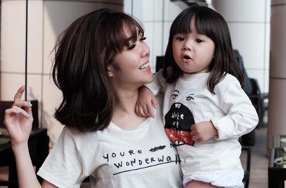 Masih Dua Tahun, Pintarnya Gempita Putri Gisella Sudah Hafal Nama-Nama Planet