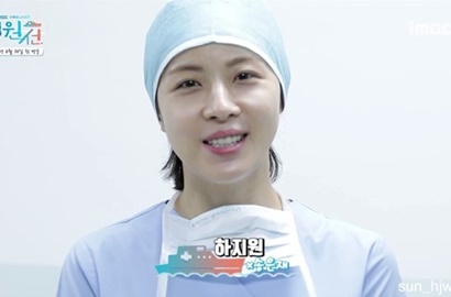 Bergaya Bak Pemotretan, Cantiknya Ha Ji Won di Deretan Foto Syuting 'Hospital Ship'
