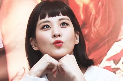 Lucunya Gaya Seohyun SNSD di Fansign Ternyata Mirip Karakter Ini