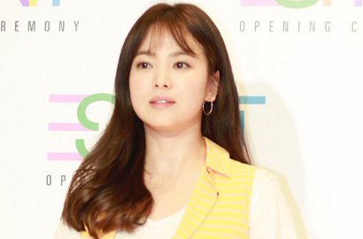 Makin Ceria Jelang Nikah, Song Hye Kyo Tebar Senyum di Foto-Foto Spesial Ini