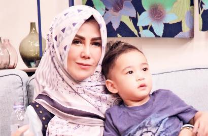 Mama Rieta Datang, Ibunda Raffi Pilih Absen di Ultah Rafathar Karena Ini