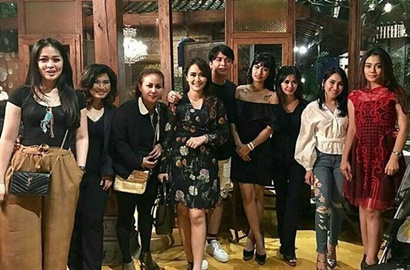 Ayu Diejek Saltum dan Tak Punya Teman, Ibu Teror Nagita-Raffi di Akun Rieta?