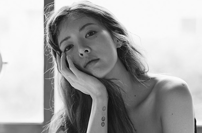 Teaser Comeback Solo Dirilis, Intip Deretan Foto Seksi HyunA di Atas Ranjang