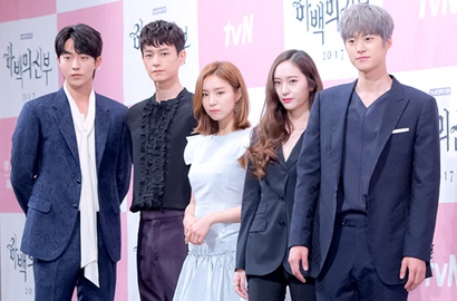 Seriusnya Nam Joo Hyuk-Krystal cs Pelajari Naskah di BTS 'Bride of the Water God'