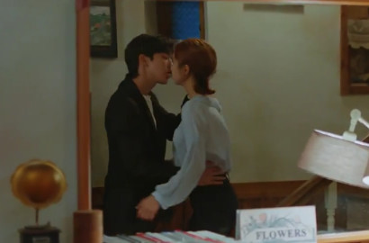 Putus dari Lee Sung Kyung, Ciuman Hot Nam Joo Hyuk-Shin Se Kyung di 'Water God' Banjir Komentar