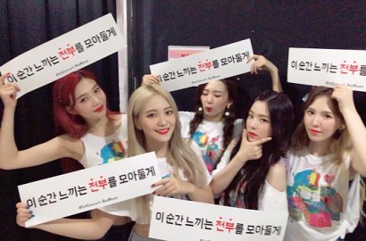 Dukung Konser Perdana, Leeteuk-Sehun Cs Pamer Senyum di Foto Bareng Red Velvet