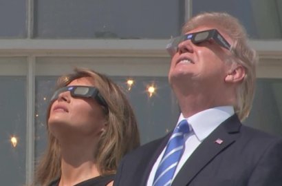 Berdampak Kebutaan, Donald Trump Justru Tatap Matahari Langsung Saat Gerhana?