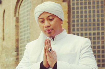 Istri Kedua Dinilai Lebih Cantik, Opick Diam-Diam Poligami Karena Nafsu?