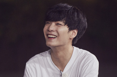 Sering Oleng di 'Night Goblin', Kocaknya Kim Jonghyun NU'EST Dijuluki Manusia Kertas