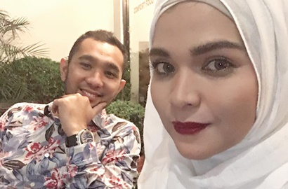 Meski Absen Hadiri Sidang, Mantan Suami Ayu Ting Ting Kukuh Ceraikan Rosmanizar