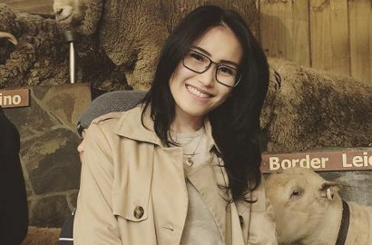 Banyak Artis Dicibir 'Uji Nyali' Saat Foto Bersamanya, Ayu Ting Ting Mulai Tertekan?