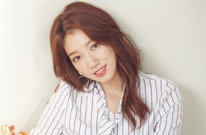 Ogah Buka-Bukaan, Park Shin Hye Malah Super Seksi di Foto Ini