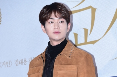 'Let's Eat Dinner Together' Tunda Episode Onew SHINee, Begini Reaksi Netter