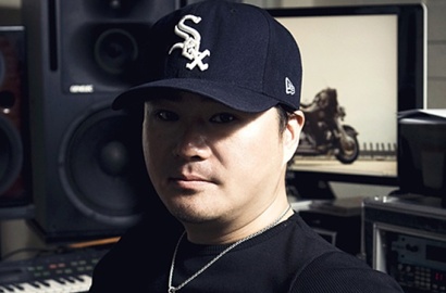 Rayakan Ultah Debut, Netter Heboh Bahas Lagu Hits SuJu-SNSD cs Karya Produser SM Ini