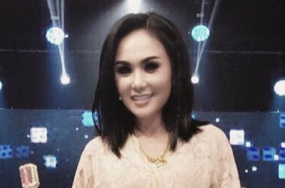 Foto Seksi Umbar Bahu dan Dada Tuai Kritikan, Begini Reaksi Yuni Shara