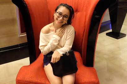 Diisukan Hamil, Adik Ayu Ting Ting Malah Kelayapan Bareng Cowok-Cowok