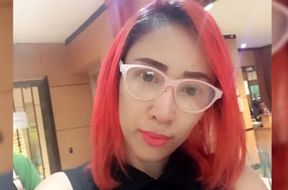 Pamer Foto Pelukan di Atas Ranjang Bareng Pria, Dewi Sanca Kembali Cari Sensasi?