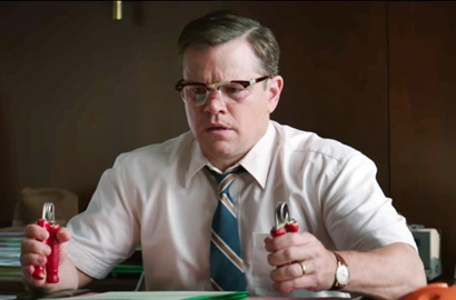 Istri Dibunuh Mafia, Hidup Matt Damon Berubah Jadi Berantakan di 'Suburbicon'