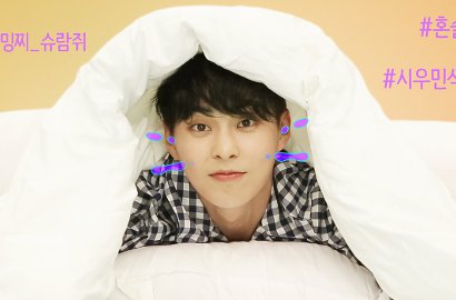 Xiumin EXO Pamer Abs Saat Berenang di VarShow Baru MBC, Fans Heboh Gak Rela