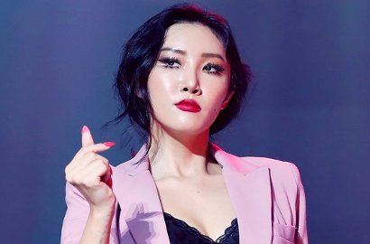 Perform Lagu Rihanna Pakai Kostum Hitam Super Seksi, Hwasa Mamamoo Jadi Trending Topik