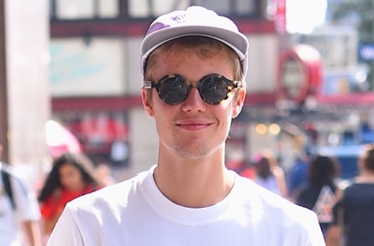 Foto Bugil Tersebar di Internet, Justin Bieber Malah Asyik Kencan dengan Gadis Misterius
