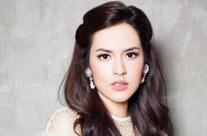 Bahagia Dapat Kejutan Bridal Shower Kedua, Imutnya Raisa Pakai Bando Kelinci