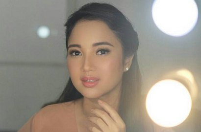 Dalami Dua Agama, Chacha Frederica Bagi Ilmu Soal Ibadah Lebih Tinggi Daripada Umrah