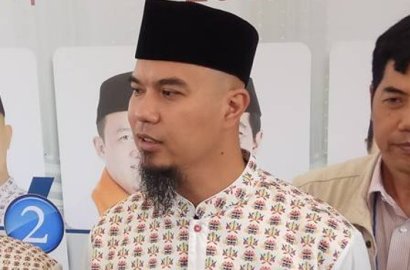 Tak Terima Isu Dipecat, Ahmad Dhani Sebut Tempat Karaoke Miliknya Terbaik di Indonesia