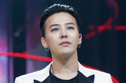 Pose Akrab Bareng Dara di Manila, GD Sapa Fans Siap Berangkat ke Jakarta