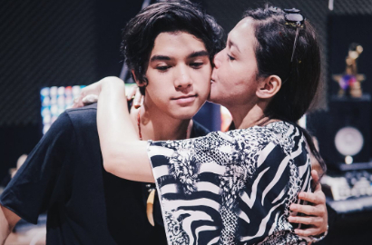 'Menghilang' Saat Maia ke Rumah dan Nangis, Dhani-Mulan Gelar Pesta Terpisah Buat Ultah Al
