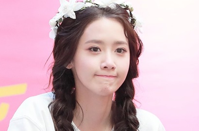 Cantiknya Yoona Senyum Tipis di Teaser Single SM STATION 'You Are My Star'
