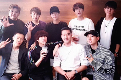 Geger, Fans Mendadak Bahas Comeback SuJu Gara-Gara Koreografer Kondang Ini