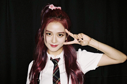 Jisoo Black Pink Tampil Feminin di Bandara, Netter Malah Nyinyir Soal Kaki