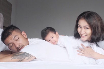 Wefie Bertiga, Ekspresi Putri Atiqah Hasiholan dan Rio Dewanto Jadi Sorotan