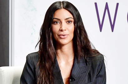 Telanjang Sambil Manjat Pohon, Foto Kim Kardashian Bikin Geger Dunia Maya
