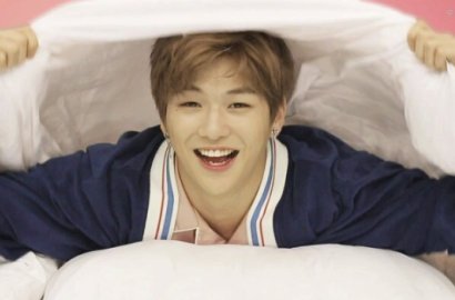 Gabung 'Dangerous Outside the Blanket', Pesona Polos Nan Imut Kang Daniel Tuai Pujian