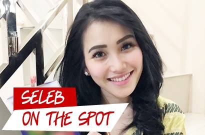 Seleb on The Spot: Ayu Ting Ting, Benarkah Teman Setia Lebih Fun Ketimbang Squad Selebriti?