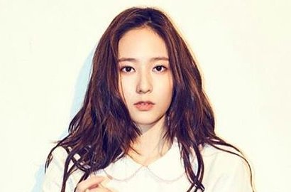 Sapa Fans Lewat Instagram Live, Krystal Dipuji Berkat Wajah Tanpa Makeup
